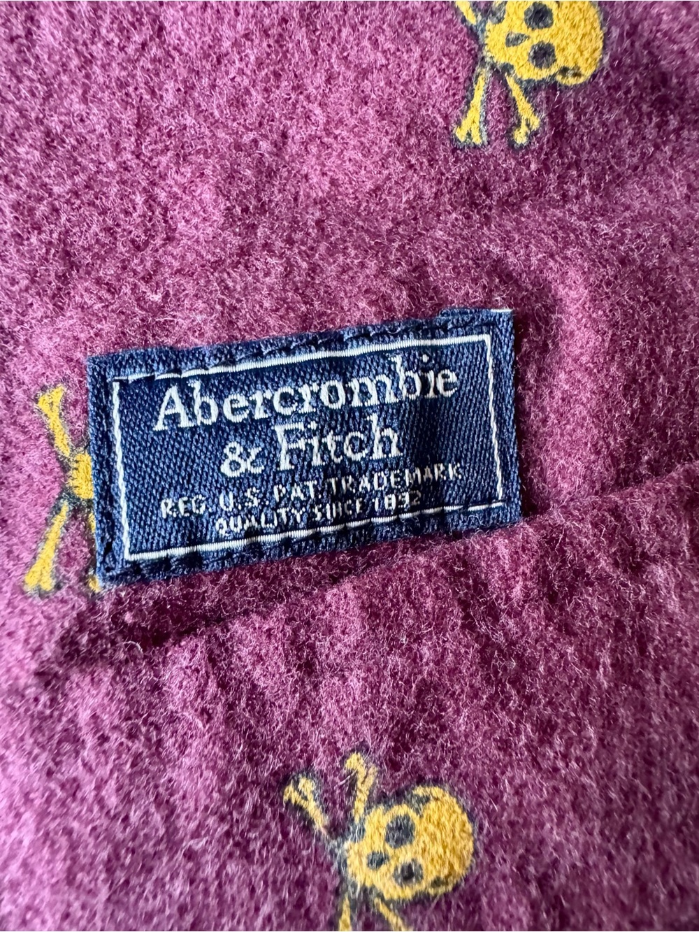 Abercrombie & Fitch Purple Knit Top with Yellow Skull Motif - Picture 3 of 5
